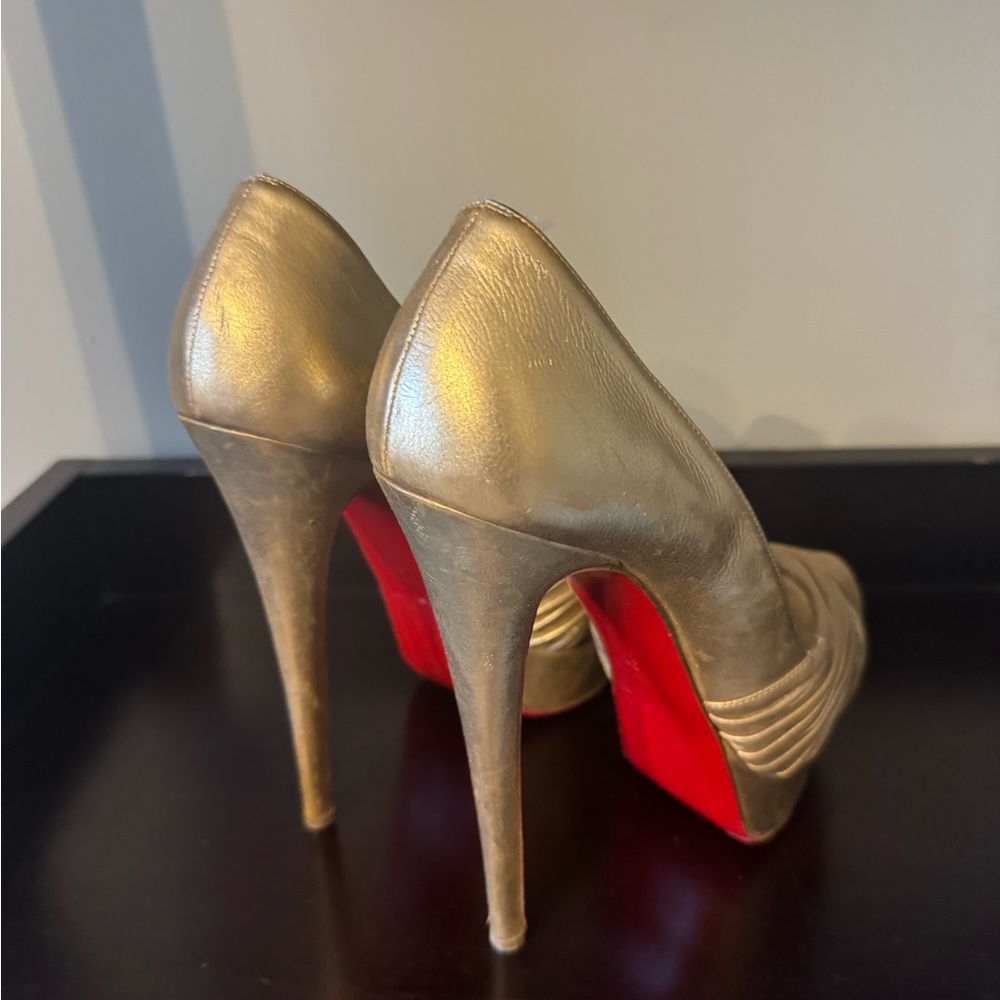 Christian Louboutin gold 150mm sexy party shoes in size 38 - Picture 7 of 11